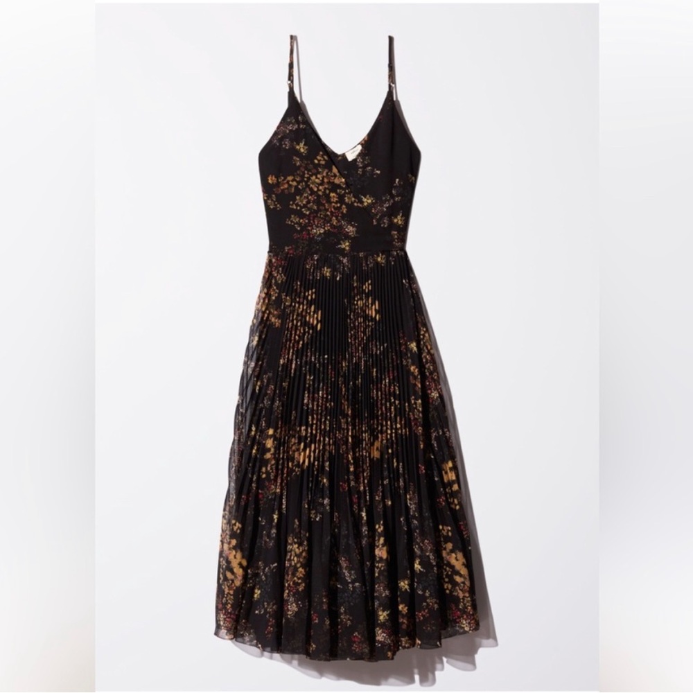 Aritzia Wilfred pleated floral wrap dress xxs